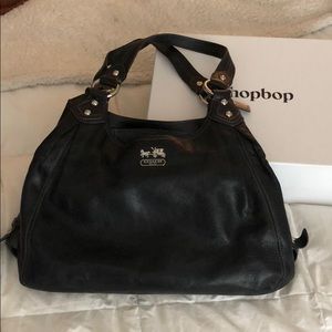 EUC Coach Maggie Bag -Black Leather
